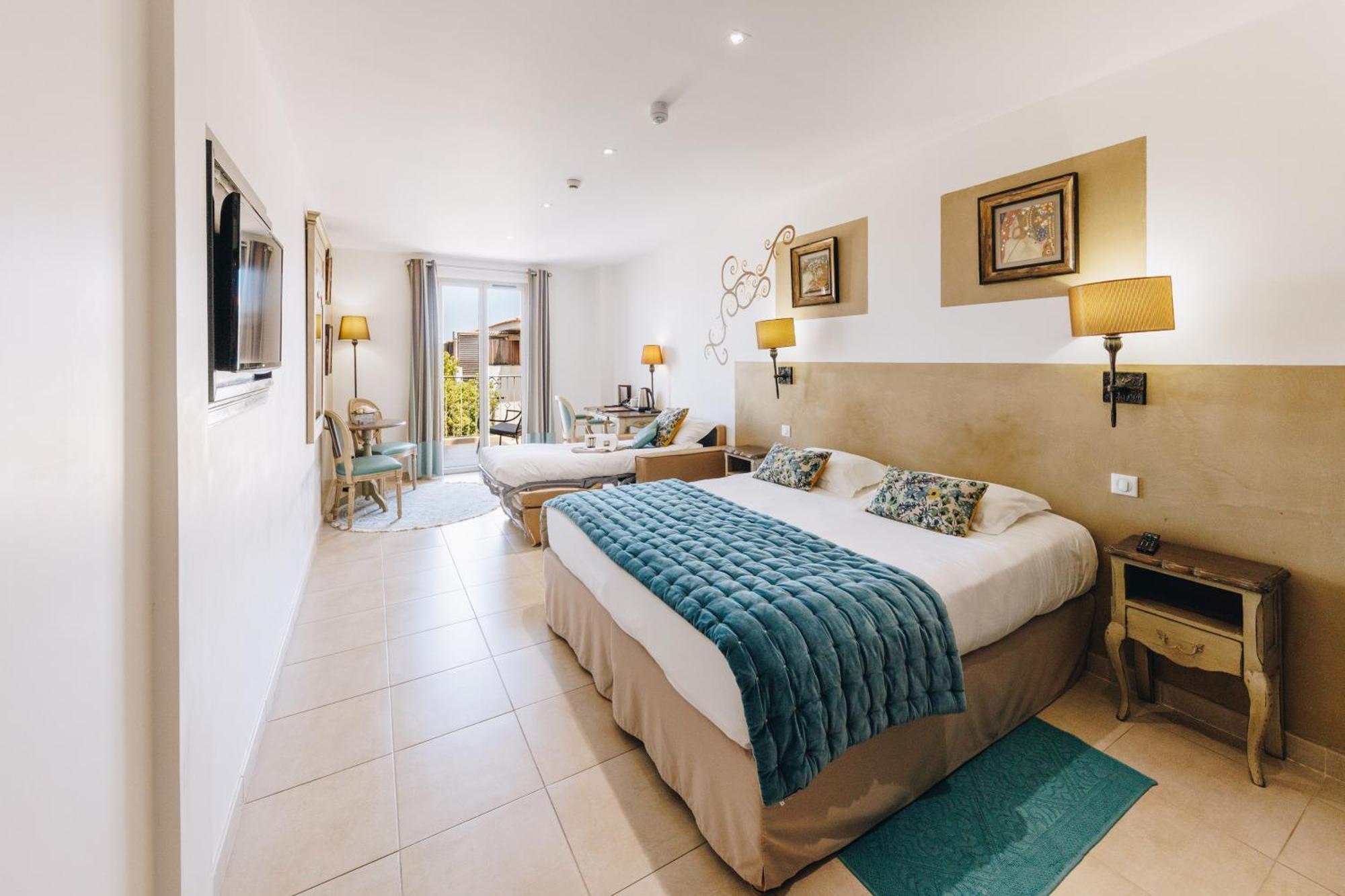 Liberata & Hotel 4*