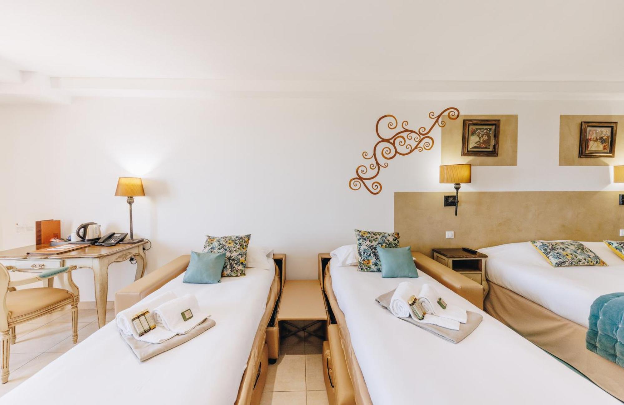 Hotel Liberata & 4*