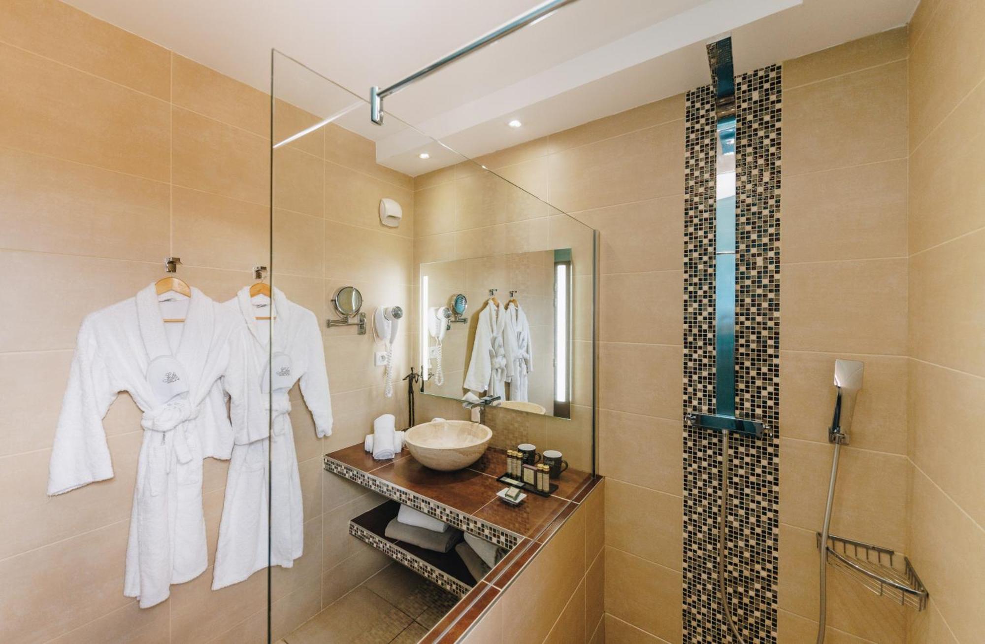 Hotel Liberata & 4*